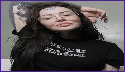 Gia Rose (Tattoo Artist) - Age, Birthday, Bio, Facts, Family, Net Worth, Height & More